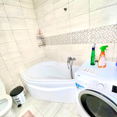 Miete einer gemütlichen Zweizimmerwohnung, 56 m², Bukarest, Sektor 6, Rumänien