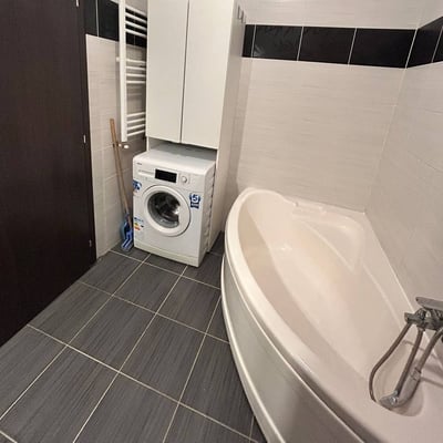 Cozy 48 m² apartment with a balcony for rent, Bucharest, Romania