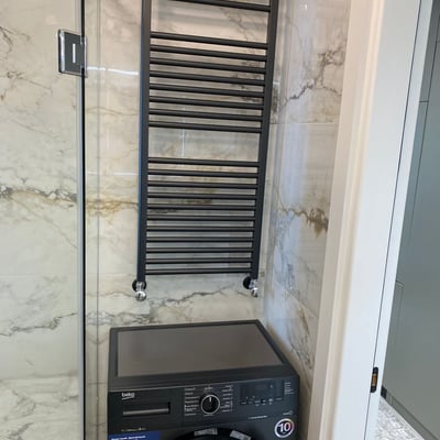 Location d'un appartement meublé et accueillant, 40 m², Black Sea Towers, Batumi, Géorgie