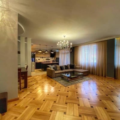 Moderne und geräumige 113 m² Wohnung mieten, Batumi, Georgien