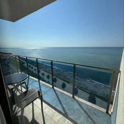 Location d'un appartement spacieux, 65 m², vue panoramique, Batumi, Géorgie