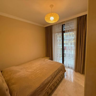 Location d'un appartement douillet et meublé, 70 m², Batumi, Géorgie