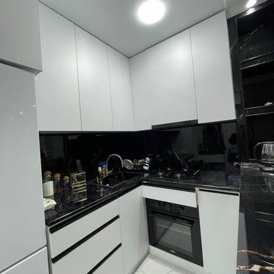 Vermietung einer geräumigen, vollmöblierten Wohnung, 60 m², Batumi, Georgien