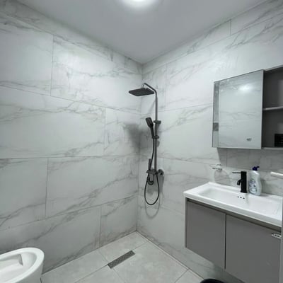 Vermietung einer geräumigen, vollmöblierten Wohnung, 60 m², Batumi, Georgien