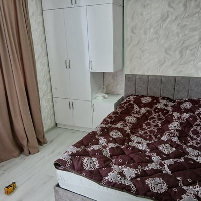 Vermietung einer geräumigen, vollmöblierten Wohnung, 60 m², Batumi, Georgien