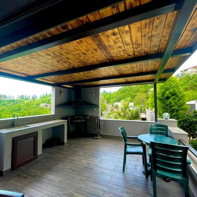 Alquiler de casa de lujo con piscina, Batumi, Georgia