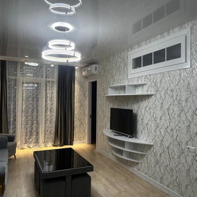 Alquiler de apartamento acogedor y completamente amueblado con vista al mar, 60 m², Batumi, Georgia