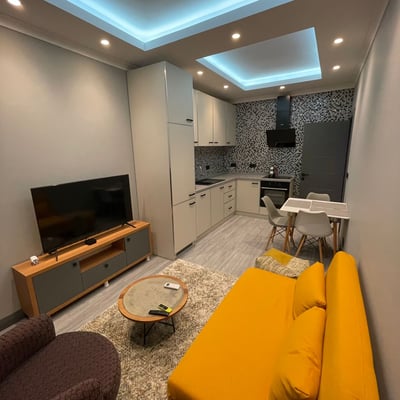 Alquiler de apartamento acogedor con vista panorámica, 50 m², Metro City, Batumi, Georgia