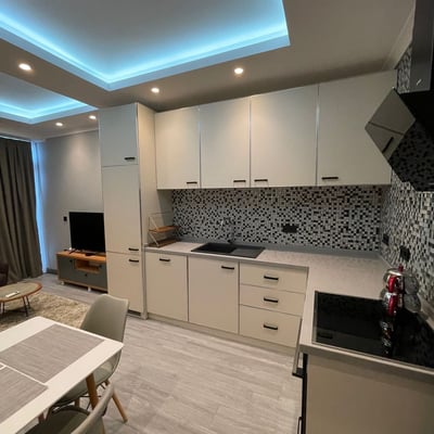 Alquiler de apartamento acogedor con vista panorámica, 50 m², Metro City, Batumi, Georgia