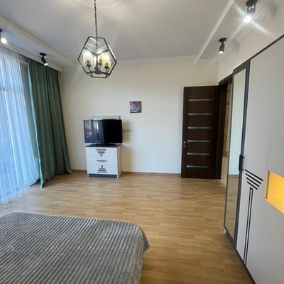 Alquiler de apartamento espacioso, elegante, 147 m², Batumi, Georgia