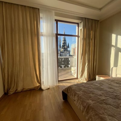 Alquiler de apartamento espacioso, elegante, 147 m², Batumi, Georgia
