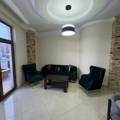 Alquiler de apartamento espacioso, elegante, 147 m², Batumi, Georgia