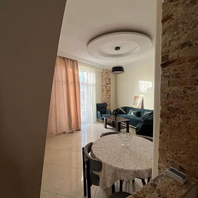 Alquiler de apartamento espacioso, elegante, 147 m², Batumi, Georgia