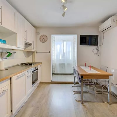 Долгосрочная аренда 2-комнатной квартиры 55 м² в районе Дристор, Бухарест, Румыния
