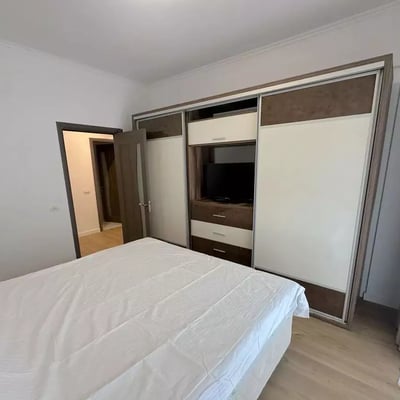 Location longue durée d’un appartement, 69 m², dans le quartier Campus – Université Ovidius, Constanța, Roumanie