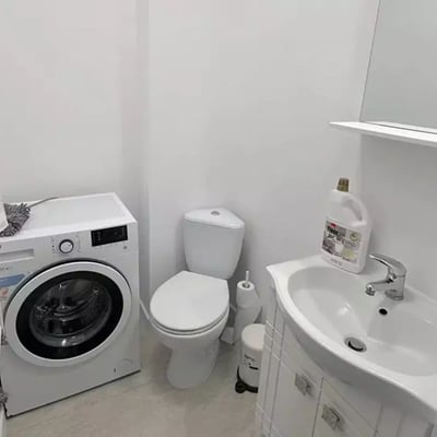 Location longue durée d’un appartement, 69 m², dans le quartier Campus – Université Ovidius, Constanța, Roumanie