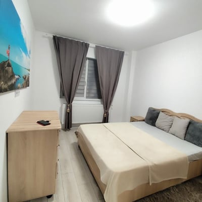 Alquiler de un apartamento amueblado de dos habitaciones con plaza de aparcamiento, Sector 6, Bucarest, Rumanía