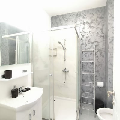 Alquiler de un apartamento amueblado de dos habitaciones con plaza de aparcamiento, Sector 6, Bucarest, Rumanía