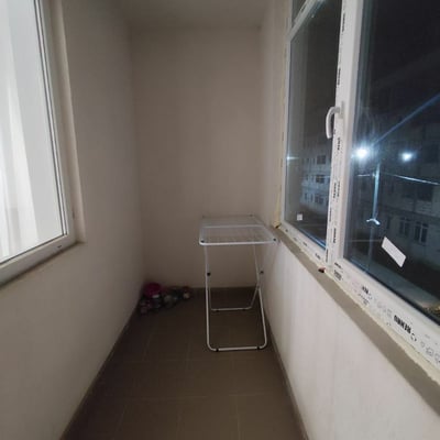 Alquiler de un apartamento amueblado de dos habitaciones con cocina independiente, Sector 6, Bucarest, Rumanía