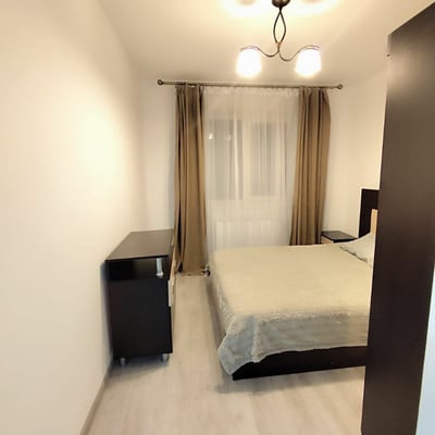 Alquiler de un apartamento amueblado de dos habitaciones con cocina independiente, Sector 6, Bucarest, Rumanía