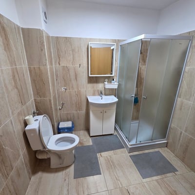 Alquiler de buen apartamento amueblado de dos habitaciones, Sector 6, Bucarest, Rumanía