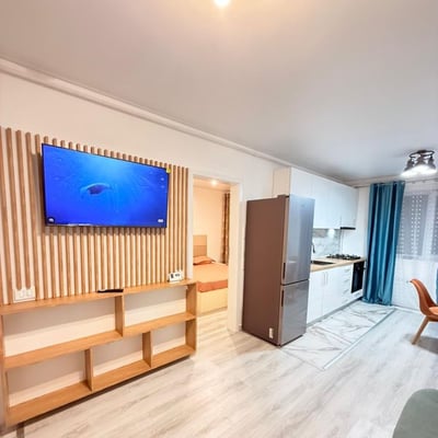 Аренда светлой меблированной двухкомнатной квартиры, сектор 6, Бухарест, Румыния