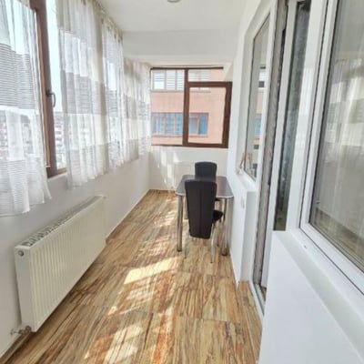 Location d’un appartement confortable de deux pièces, 60 m², secteur 6, Bucarest, Roumanie