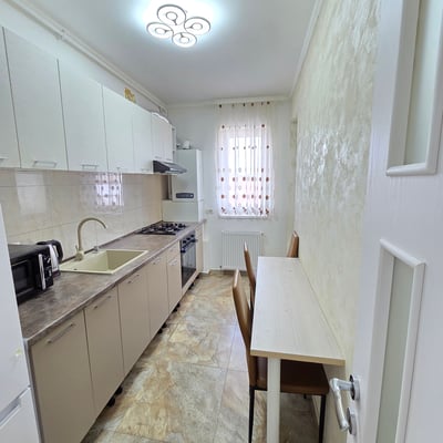 Аренда уютной двухкомнатной квартиры, 50 м², Бухарест, сектор 6, Румыния