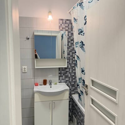 Аренда светлой меблированной двухкомнатной квартиры, Sector 6, Бухарест, Румыния