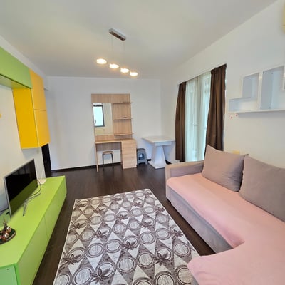 Vermietung einer geräumigen, möblierten Wohnung mit Balkon, Sektor 6, Bukarest, Rumänien