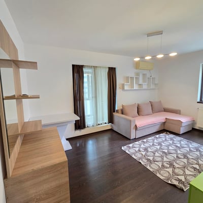 Vermietung einer geräumigen, möblierten Wohnung mit Balkon, Sektor 6, Bukarest, Rumänien