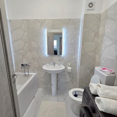 New and comfortable apartment for rent with a parking space, Bucharest, Romania