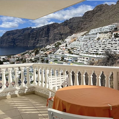 Cozy ocean-view apartment in the Gigansol del Mar complex for rent, Puerto de Santiago, Tenerife, Spain