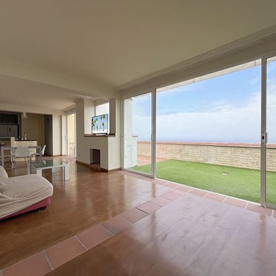 Spacious duplex apartment for rent in the Botanico area, Puerto de la Cruz, Tenerife, Spain