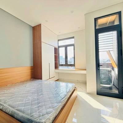 Miete einer brandneuen Wohnung mit großem Balkon, Lien Chieu, Da Nang, Vietnam