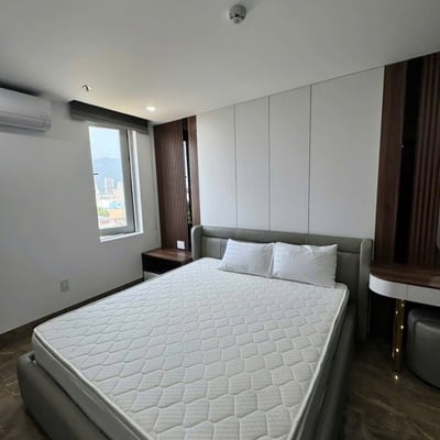 Alquiler de lujoso y moderno ático, Son Tra, Da Nang, Vietnam