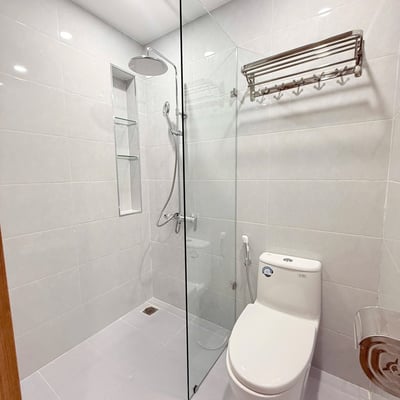 Modern, bright apartment near the beach for rent, Da Nang, Vietnam