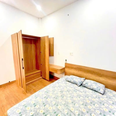 Vermietung einer hellen, vollmöblierten Wohnung, Hoa Xuan, Da Nang, Vietnam