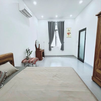 Haus zur Miete in ruhiger Lage nahe Meer und Bergen in Da Nang, Vietnam