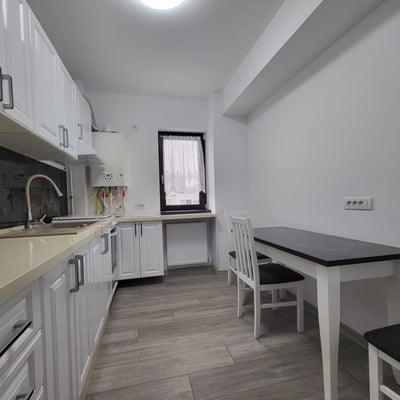 Alquiler de apartamento nuevo, moderno, Constanta, Rumania