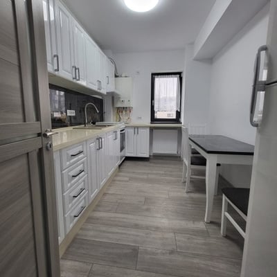 Alquiler de apartamento nuevo, moderno, Constanta, Rumania