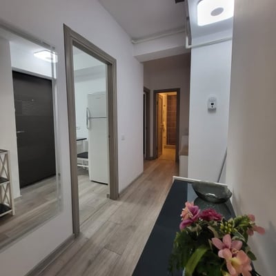 Alquiler de apartamento nuevo, moderno, Constanta, Rumania