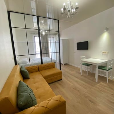Se alquila apartamento acogedor y cómodo de 38 m², Batumi