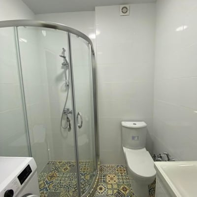Se alquila apartamento acogedor y cómodo de 38 m², Batumi
