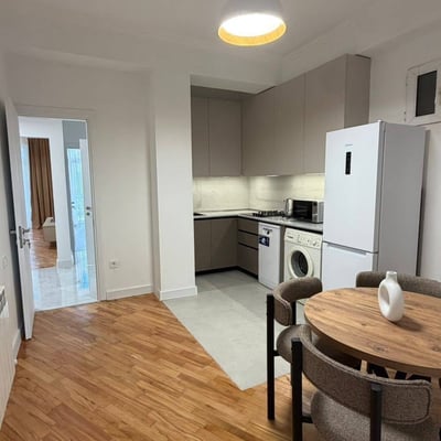 Appartement spacieux 85m² à louer, Batoumi, Géorgie