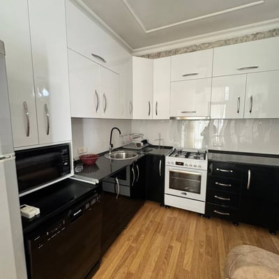 Gemütliche möblierte Wohnung zur Miete, Batumi, Georgien