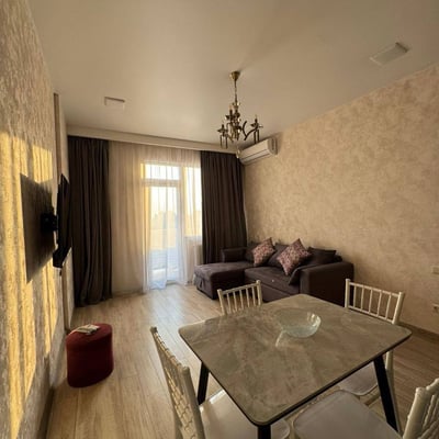 Apartamento luminoso y acogedor 52m² en alquiler, Batumi, Georgia