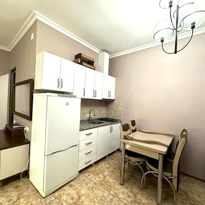Gut möblierte Wohnung 40m² zur Miete, Batumi, Georgien