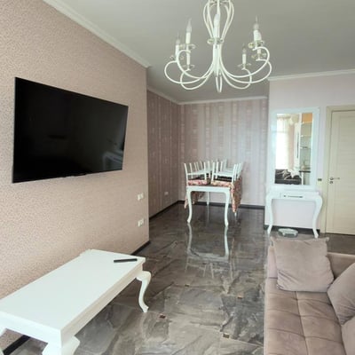 Appartement spacieux et lumineux 75m² à louer, Batoumi, Géorgie