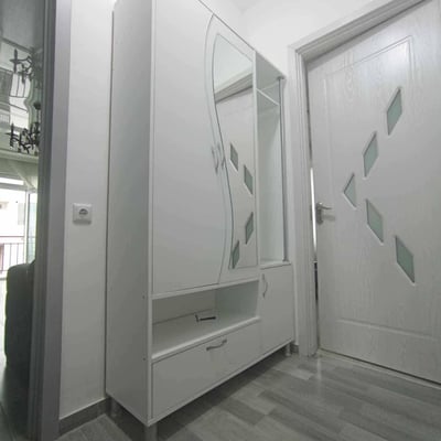 Apartamento espacioso y luminoso 75m² en alquiler, Batumi, Georgia